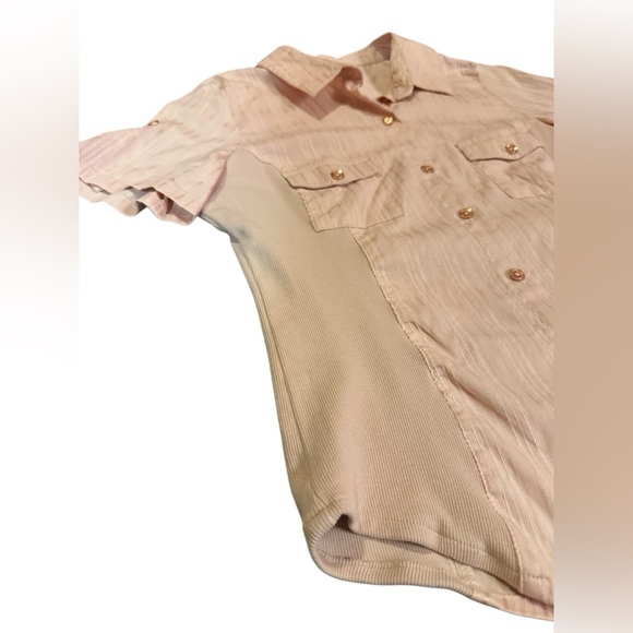 Guess Mixed Texture Button Down Blouse Size Medium - Picture 3 of 8